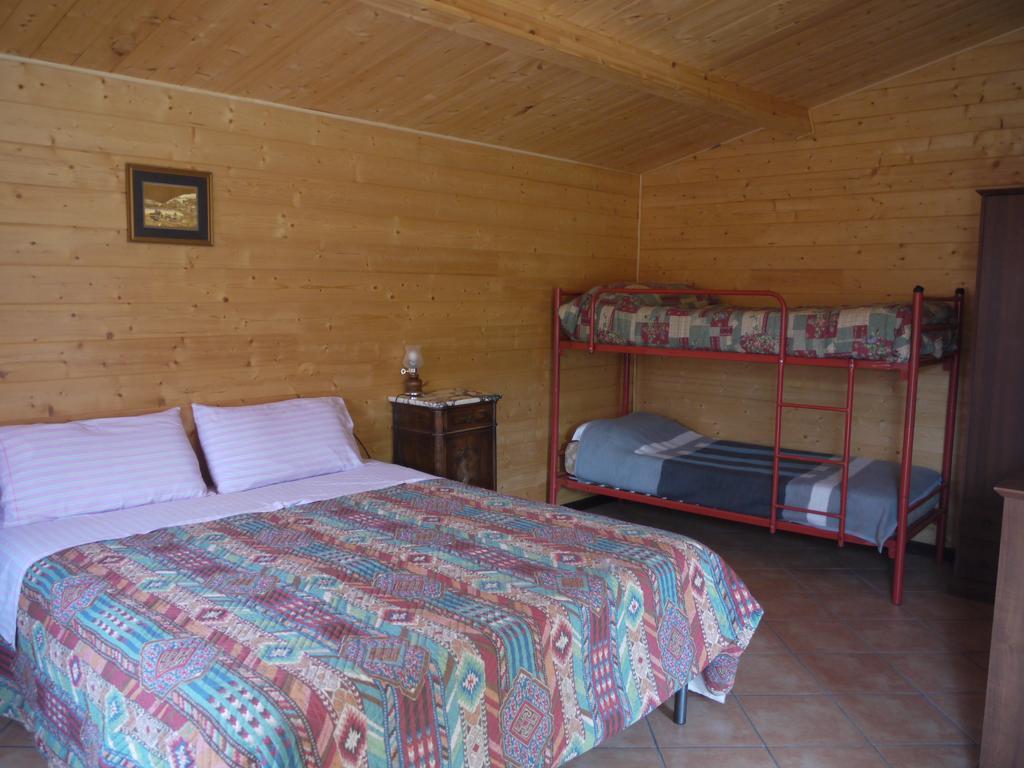 Su Trabi B&B Fluminimaggiore Quarto foto