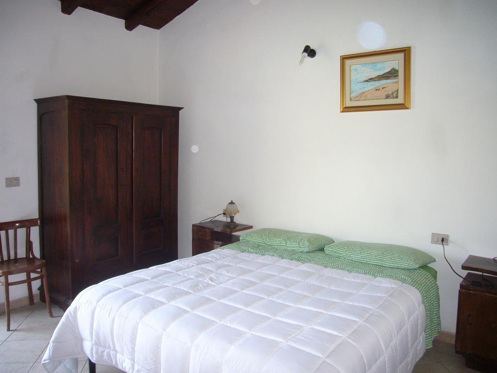Su Trabi B&B Fluminimaggiore Quarto foto