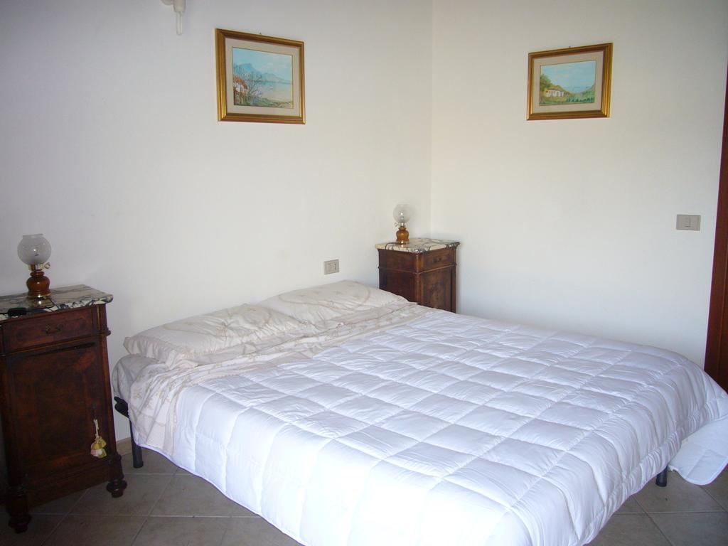 Su Trabi B&B Fluminimaggiore Quarto foto
